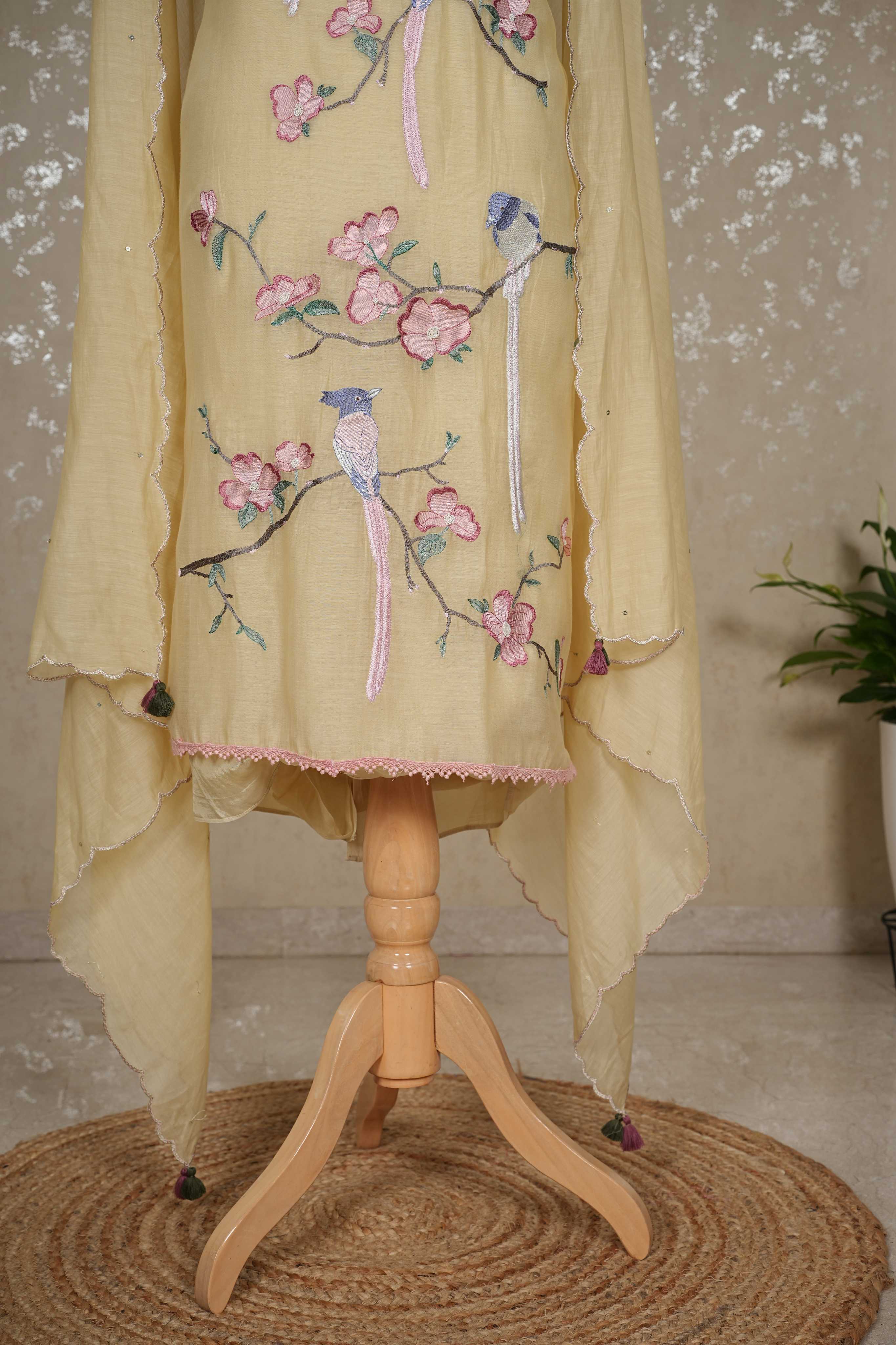Bird Motif mulChanderi 3-Piece Suit with Sequined Dupatta
