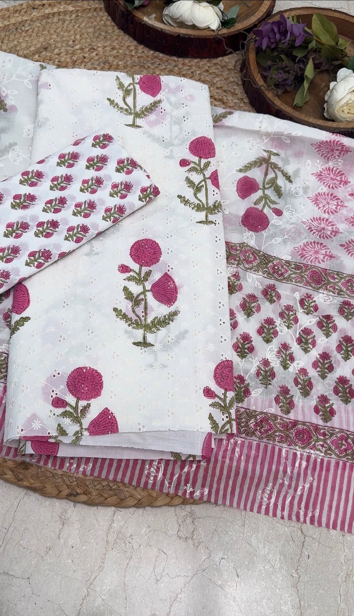 Cotton hakuba suit with block prints