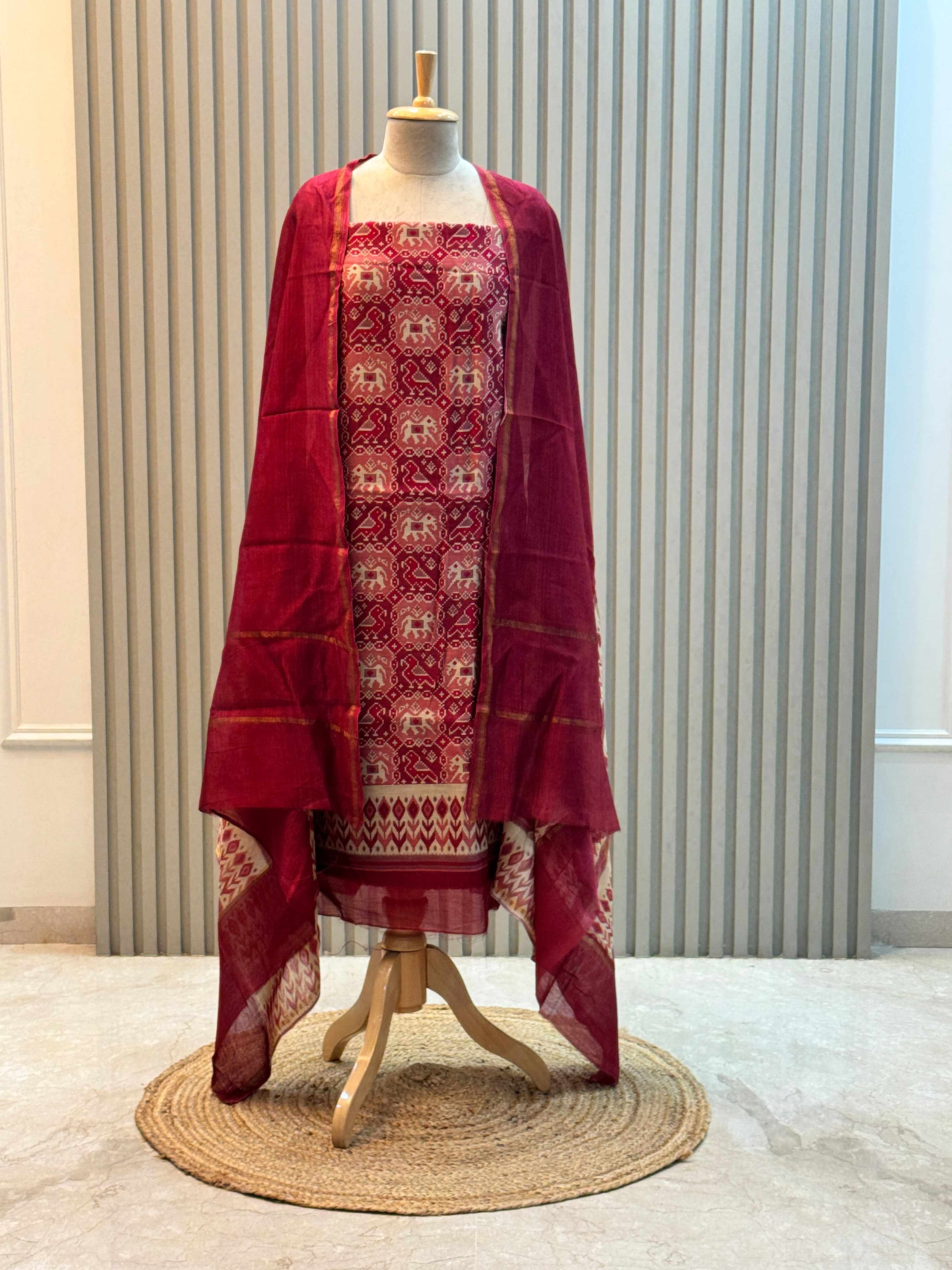 Pure Silk Maheshwari Suit with Vibrant Colors 3pc