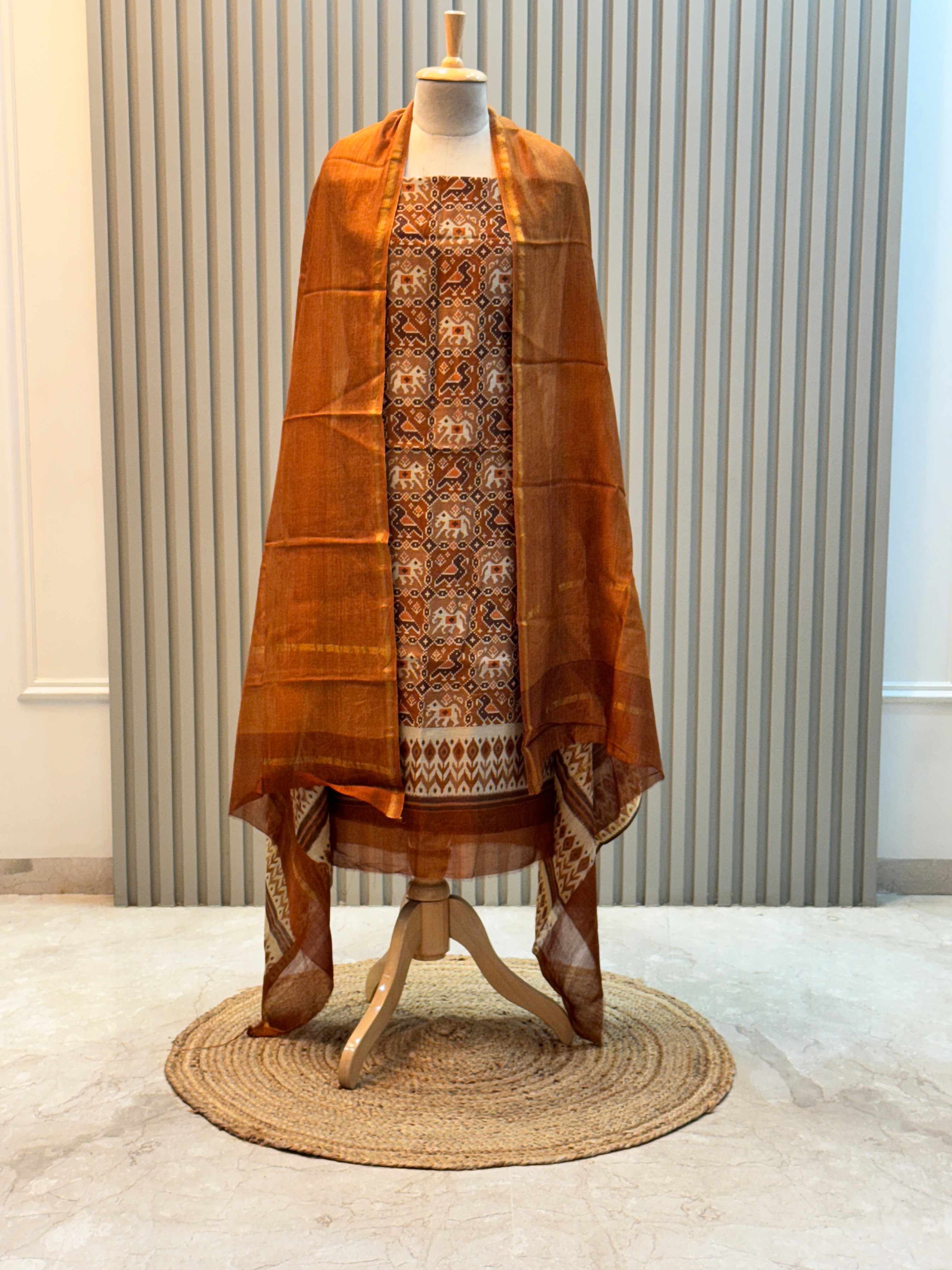 Pure Silk Maheshwari Suit with Vibrant Colors 3pc