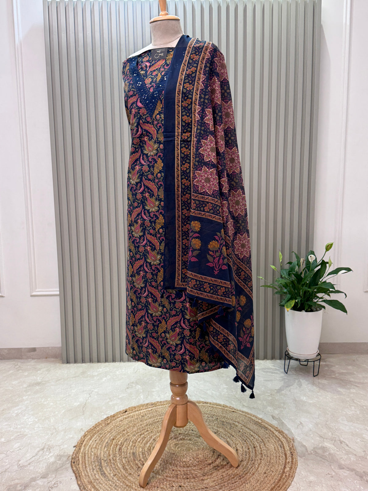 Unstitched Cotton Suit with V-Neck Mirror Work – 3 Pc Set