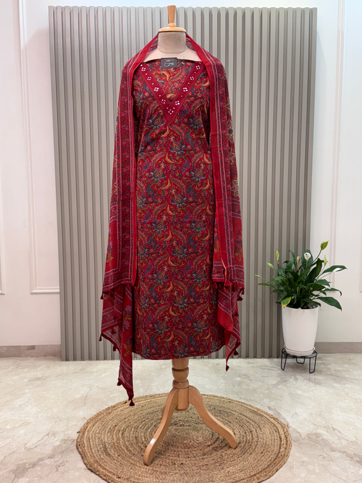 Unstitched Cotton Suit with V-Neck Mirror Work – 3 Pc Set