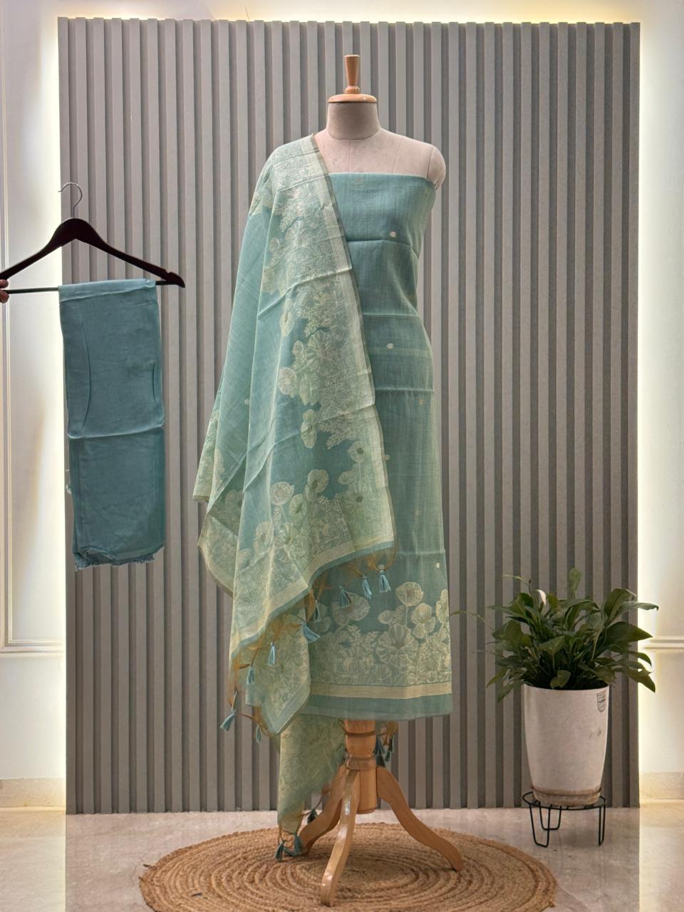 Jamdani Weaving Munga Cotton Fabric 3pc suit with back and sleeves fabric