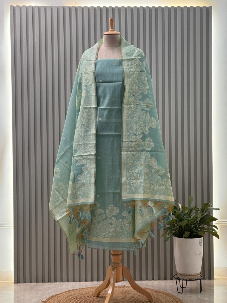 Jamdani Weaving Munga Cotton Fabric 3pc suit with back and sleeves fabric