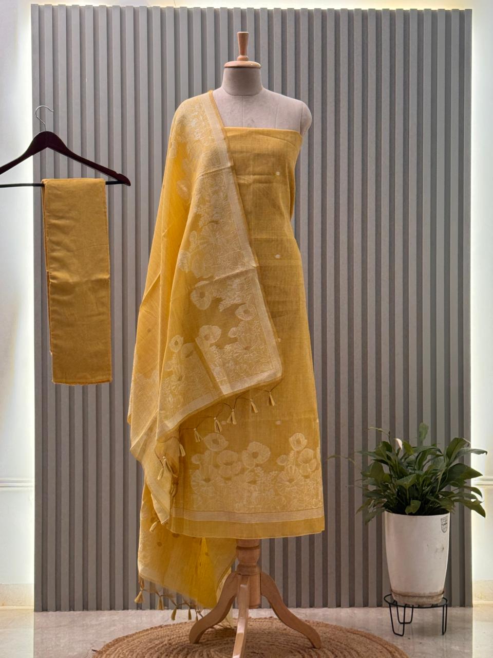 Jamdani Weaving Munga Cotton Fabric 3pc suit with back and sleeves fabric